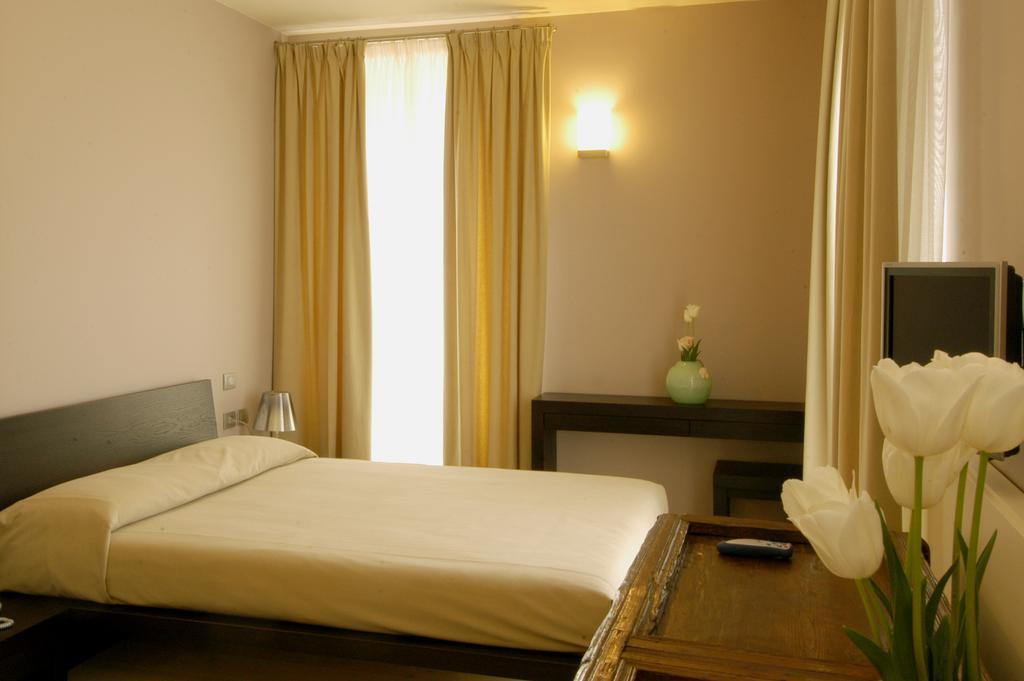 Albergo Grand Italia Quarona Habitación foto